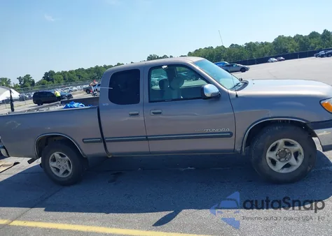 2001 Toyota Tundra Sr5 V8 из США, поврежденный, VIN 5TBRT34151S157324